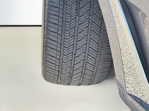 Certified 2025 BMW X7 xDrive40i w/ Premium Package image 47