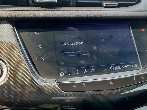 Used 2020 Cadillac XT6 Sport AWD/4WD image 24