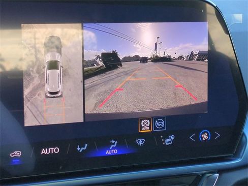 New 2026 Chevrolet Equinox EV LT image 20