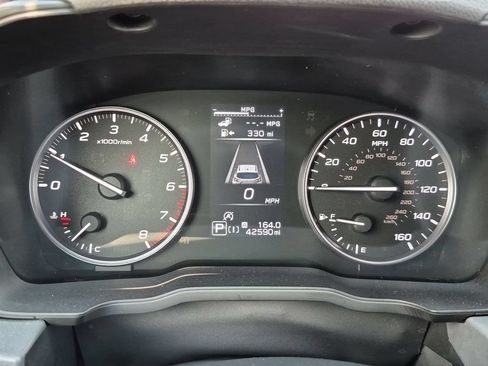 Used 2025 Subaru Crosstrek 2.5i Premium AWD/4WD image 16