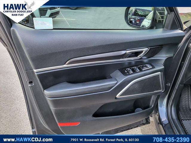 Used 2024 Kia Telluride LX AWD/4WD image 25