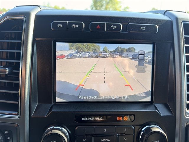 Used 2021 Ford F350 XLT w/ XLT Premium Package AWD/4WD image 19