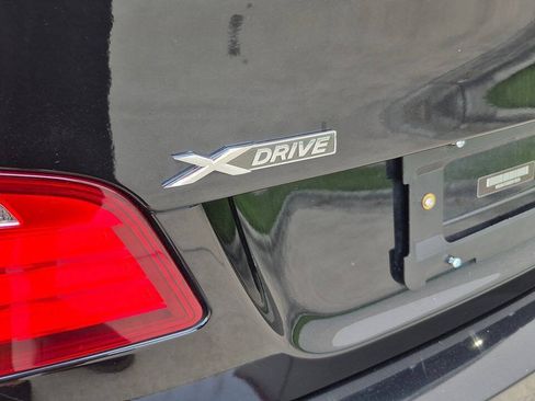 Used 2014 BMW 528i xDrive Sedan AWD/4WD image 19