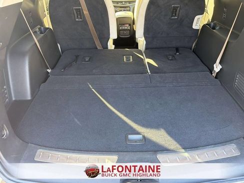 Used 2023 Buick Enclave Essence w/ Experience Buick Package AWD/4WD image 25