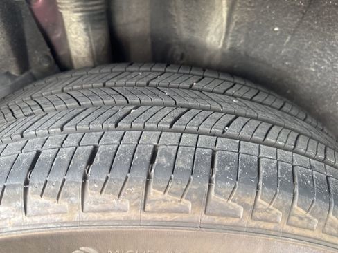 Used 2025 Toyota RAV4 XLE w/ Convenience Package image 11