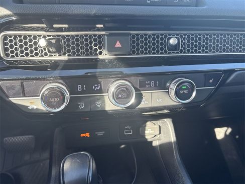 Used 2023 Honda Civic EX-L image 18