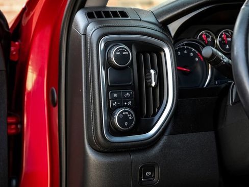 Used 2021 Chevrolet Silverado 1500 RST w/ Bed Protection Package image 27