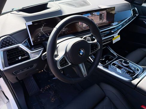 New 2026 BMW X7 xDrive40i w/ M Sport Package image 27