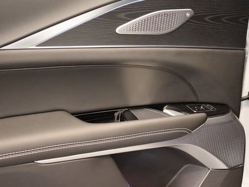 New 2026 Cadillac Lyriq Signature Luxury image 26