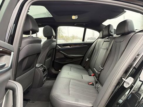 Used 2023 BMW 530e xDrive image 14