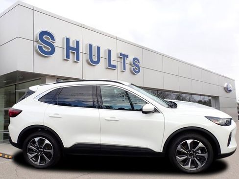 Certified 2024 Ford Escape Platinum image 4