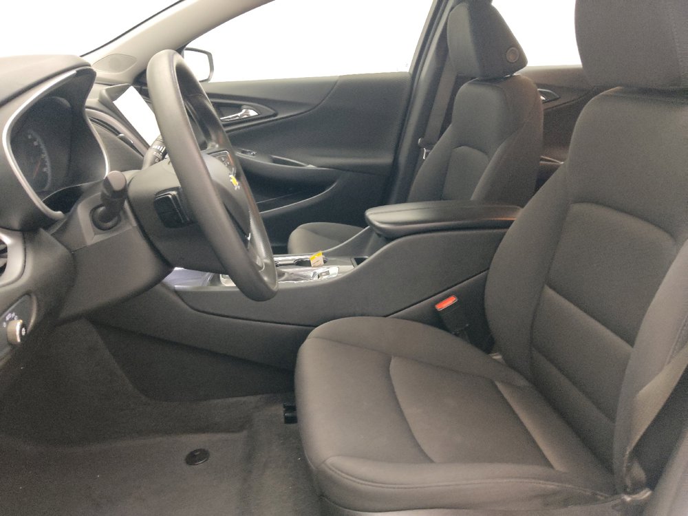 Used 2025 Chevrolet Malibu LT FWD image 17