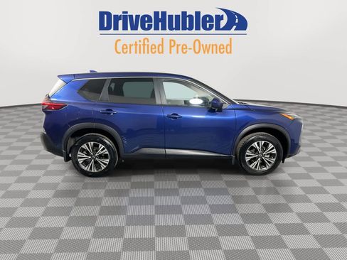 Used 2023 Nissan Rogue SV image 9