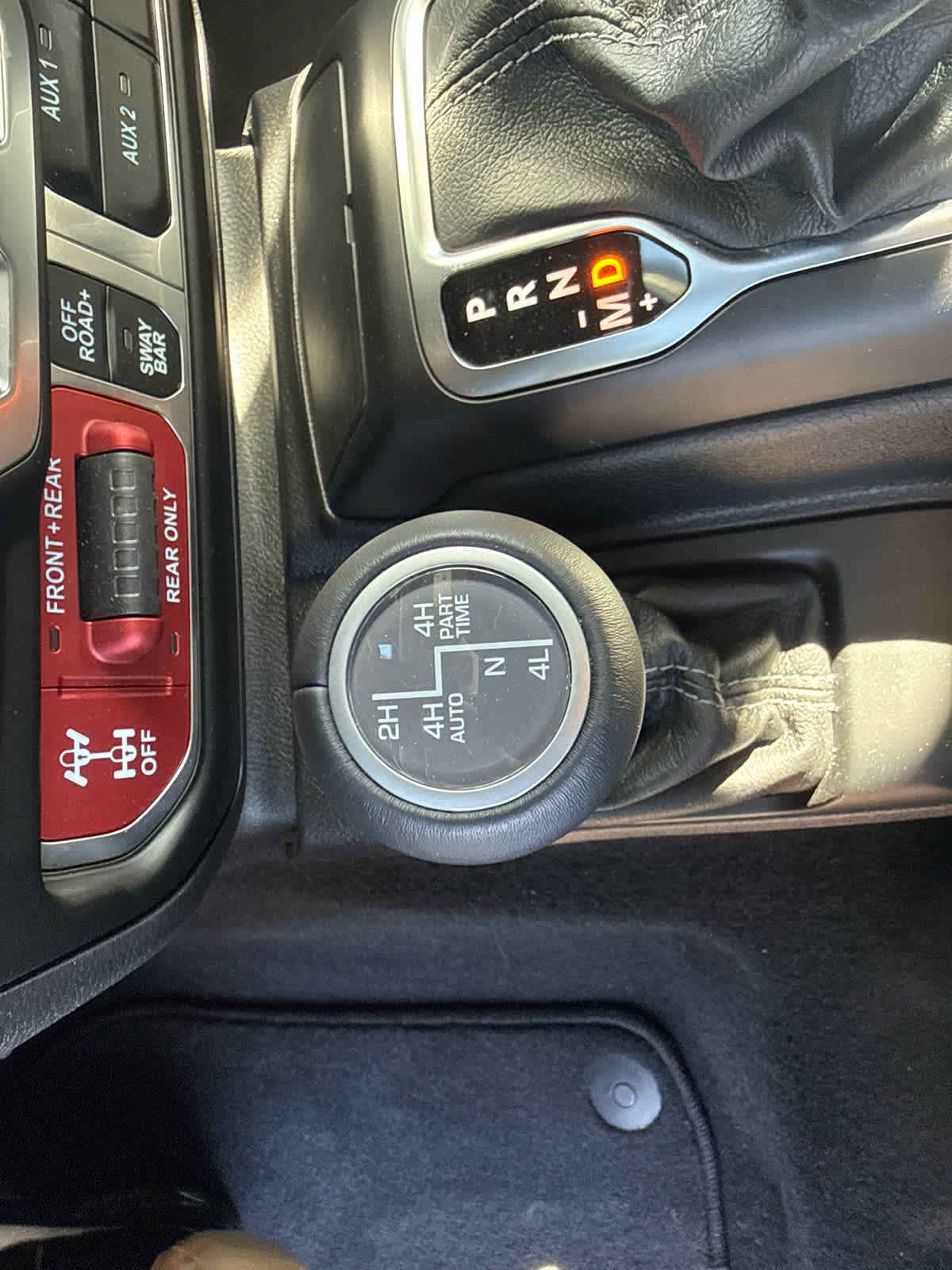 Used 2026 Jeep Wrangler Rubicon AWD/4WD image 27