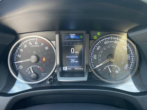 Used 2023 Toyota Tacoma TRD Sport image 29