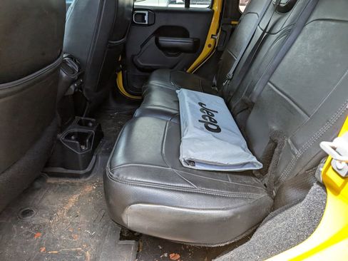 Used 2020 Jeep Wrangler Unlimited Sport AWD/4WD image 8
