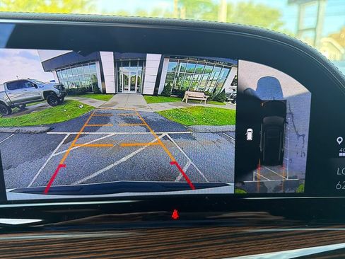 Certified 2024 Cadillac Escalade Premium Luxury w/ Performance Package AWD/4WD image 21