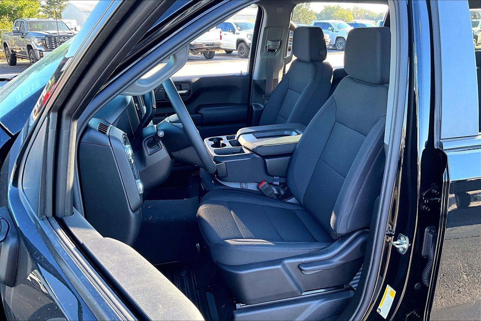 New 2026 GMC Sierra 1500 Pro w/ Graphite Edition AWD/4WD image 9