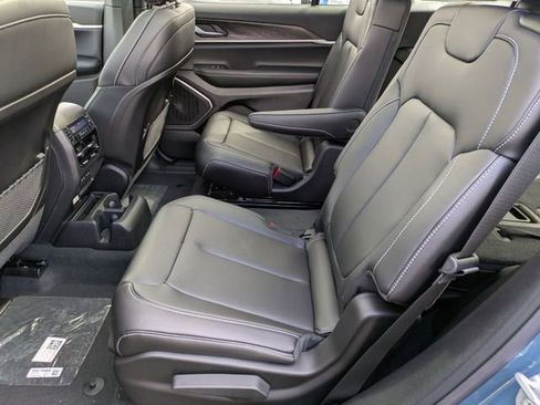 New 2026 Jeep Grand Cherokee L Limited AWD/4WD image 25