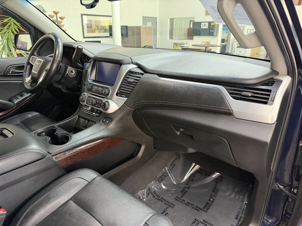 Used 2019 GMC Yukon SLT w/ HD Trailering Package AWD/4WD image 19