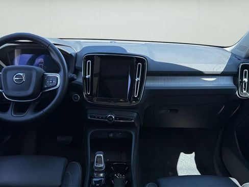 Used 2026 Volvo XC40 B5 Plus AWD/4WD image 10