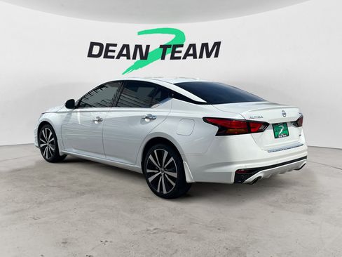 Used 2022 Nissan Altima 2.5 Platinum AWD/4WD image 6