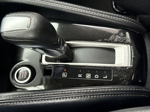 Used 2019 Nissan Kicks SR w/ SR Premium Package image 28