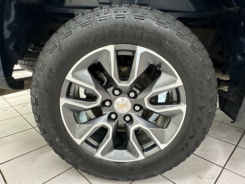 Certified 2022 Chevrolet Silverado 1500 LT image 18