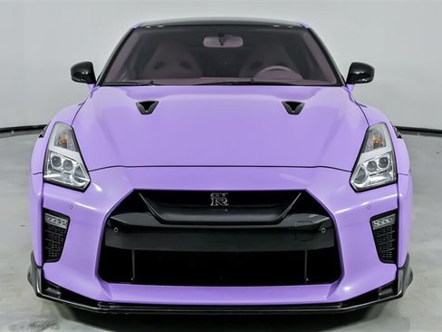 Used 2020 Nissan GT-R Premium AWD/4WD image 5
