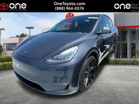 Used 2021 Tesla Model Y Long Range AWD/4WD image 1