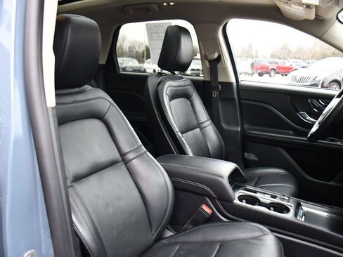 Used 2023 Lincoln Corsair Reserve w/ Equipment Group 201A image 16