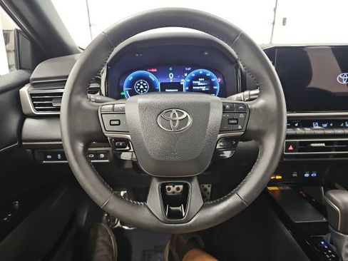 Used 2026 Toyota Camry XSE AWD/4WD image 17