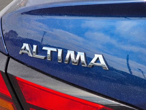 Used 2020 Nissan Altima 2.5 SR FWD image 12