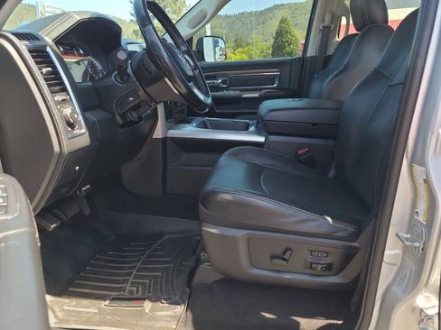 Used 2017 RAM 2500 Laramie w/ Sport Appearance Group AWD/4WD image 19