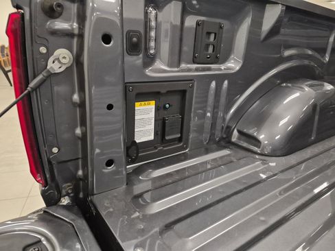 New 2025 Ford F150 Platinum image 9