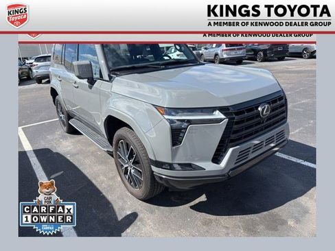 Used 2025 Lexus GX 550 w/ Accessory Package (2T) image 1