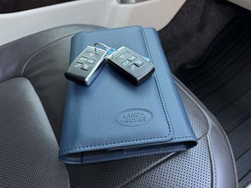 Used 2021 Land Rover Range Rover P525 Westminster Edition LWB image 32