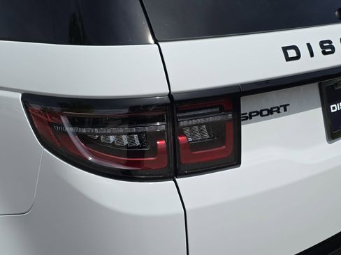 New 2026 Land Rover Discovery Sport Landmark AWD/4WD image 33