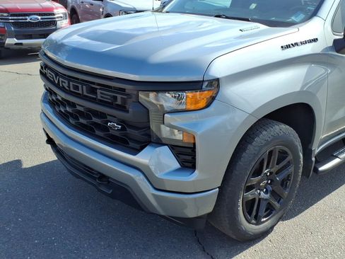 Used 2024 Chevrolet Silverado 1500 Custom w/ Turbomax Blackout Package RWD image 8