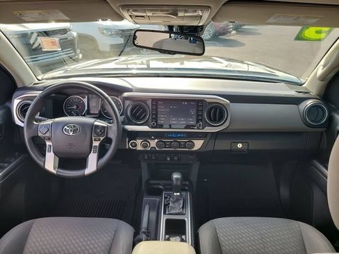 Used 2023 Toyota Tacoma SR5 w/ Technology Package AWD/4WD image 15