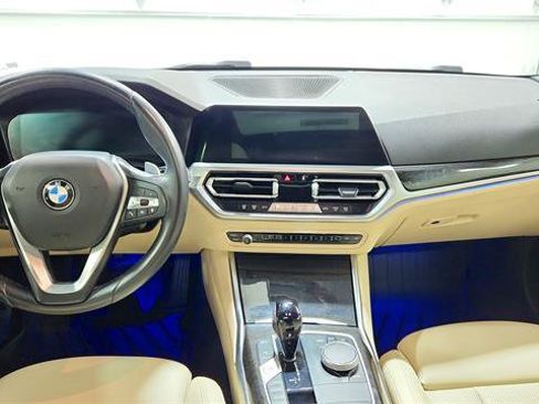 Used 2022 BMW 330i Sedan w/ Driving Assistance Package image 23