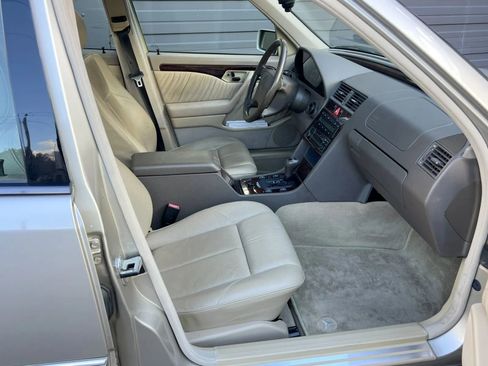 Used 1997 Mercedes-Benz C 280 Sedan image 15