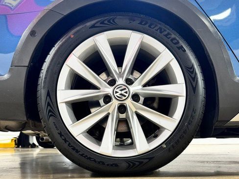 Used 2017 Volkswagen Golf Alltrack SE image 21