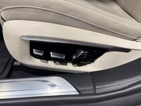 Used 2016 BMW 750i xDrive AWD/4WD image 27
