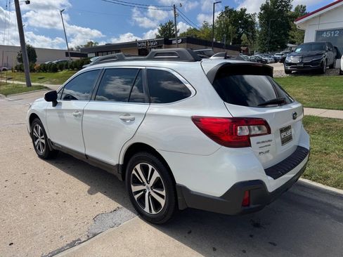 Used 2018 Subaru Outback 2.5i Limited w/ Popular Package #2 image 3