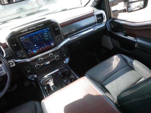 Used 2021 Ford F150 Lariat w/ Equipment Group 502A High AWD/4WD image 11