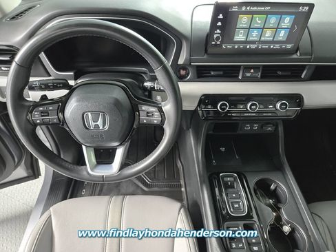 Certified 2025 Honda Pilot EX-L image 18