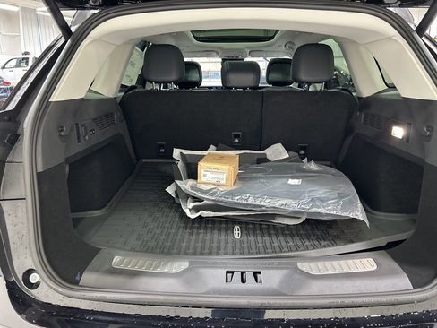 New 2026 Lincoln Nautilus Premier w/ Equipment Group 102A image 29