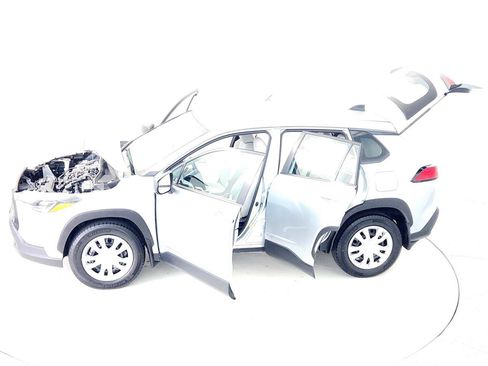 Certified 2023 Toyota Corolla Cross L image 15