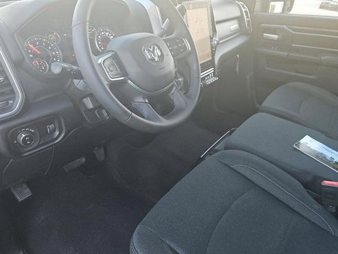 Used 2025 RAM 2500 Big Horn AWD/4WD image 3